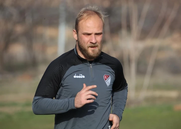 Elazığspor’da kaleci Hakan korkuttu
