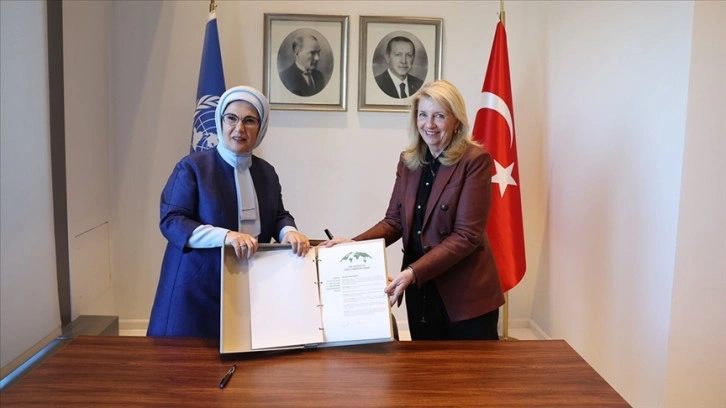 Emine Erdoğan, UNICEF İcra Direktörü Russell ile görüştü