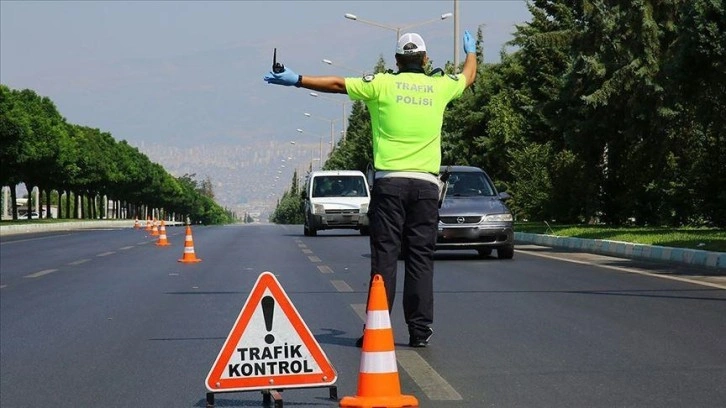 Emniyet Genel Müdürlüğünden ülke genelinde trafik denetimi