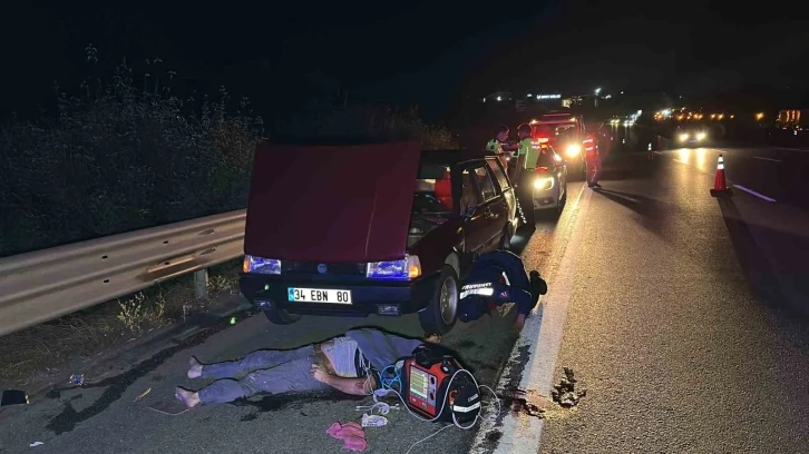 Emniyet şeridinde arıza yapan otomobile tır çarptı: 1 ölü, 3 yaralı
