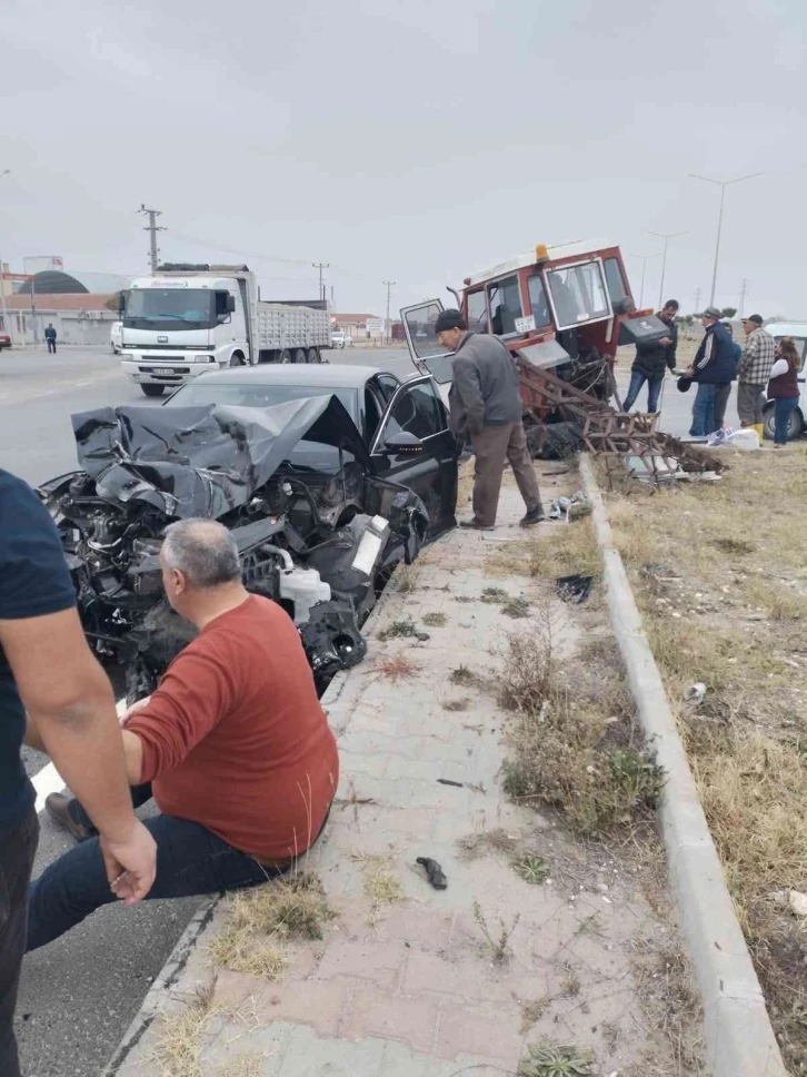 Enez Belediye Başkanı Günenç kaza yaptı, makam arabası hurdaya döndü
