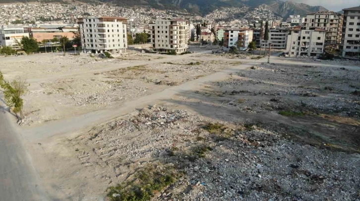 Enkaz kent Hatay’da yıkımın boyutunu uydu görüntüleri gözler önüne serdi
