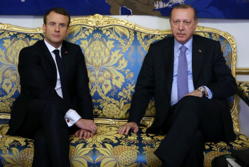 Erdoğan Macron’la görüştü