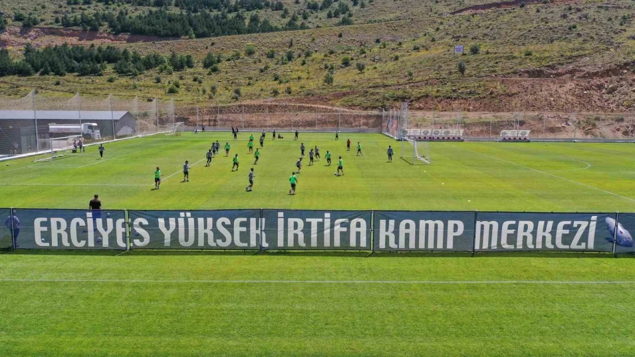 Erciyes Yüksek İrtifa Kamp Merkezi, bilimsel araştırmaya konu oldu
