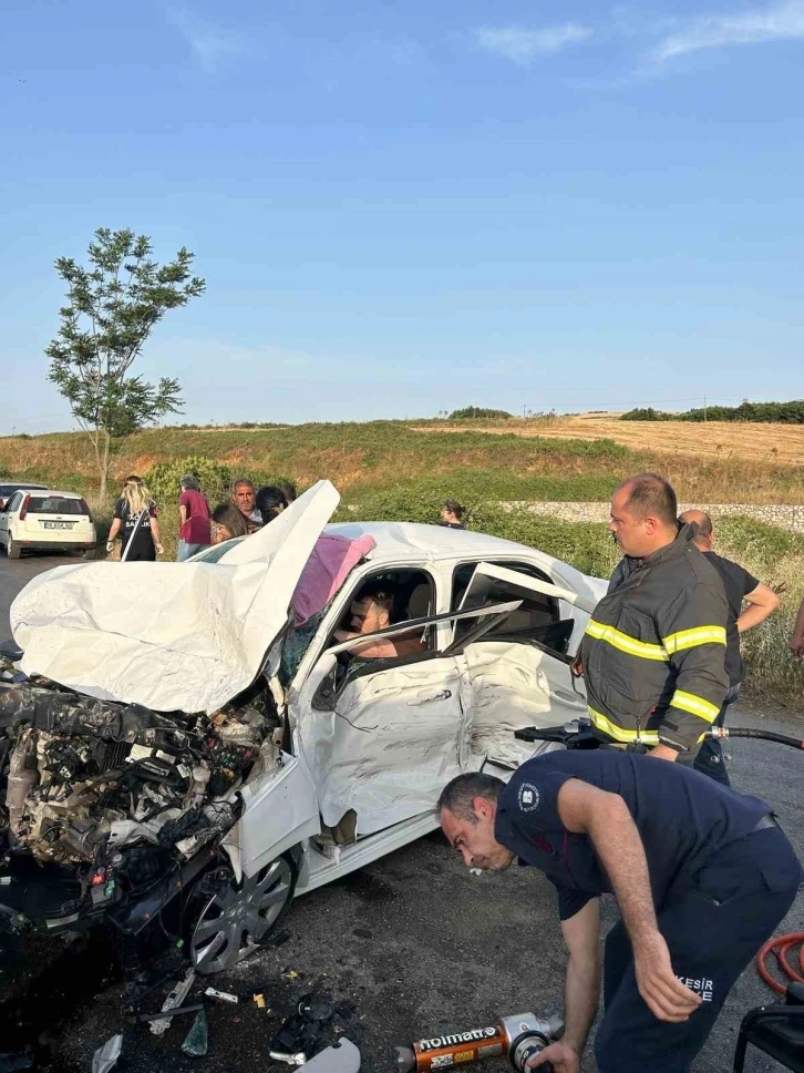 Erdek Tatlısu kavşağında kaza: 1 yaralı
