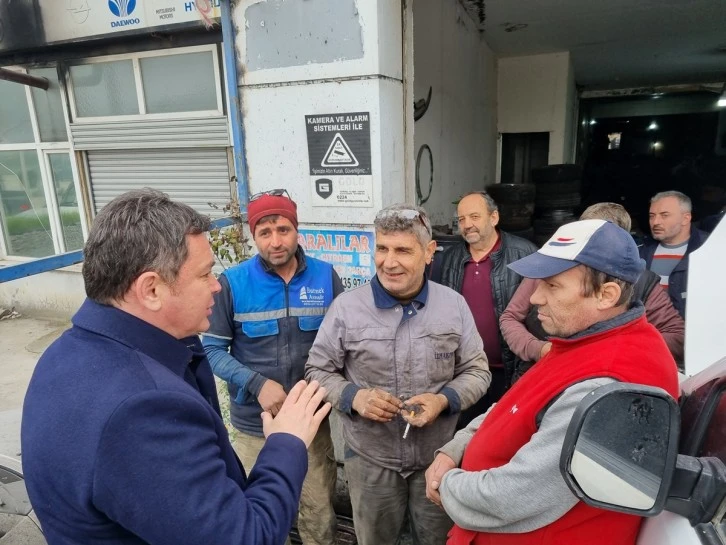 Erkan Aydın'dan oto tamircilerine destek 