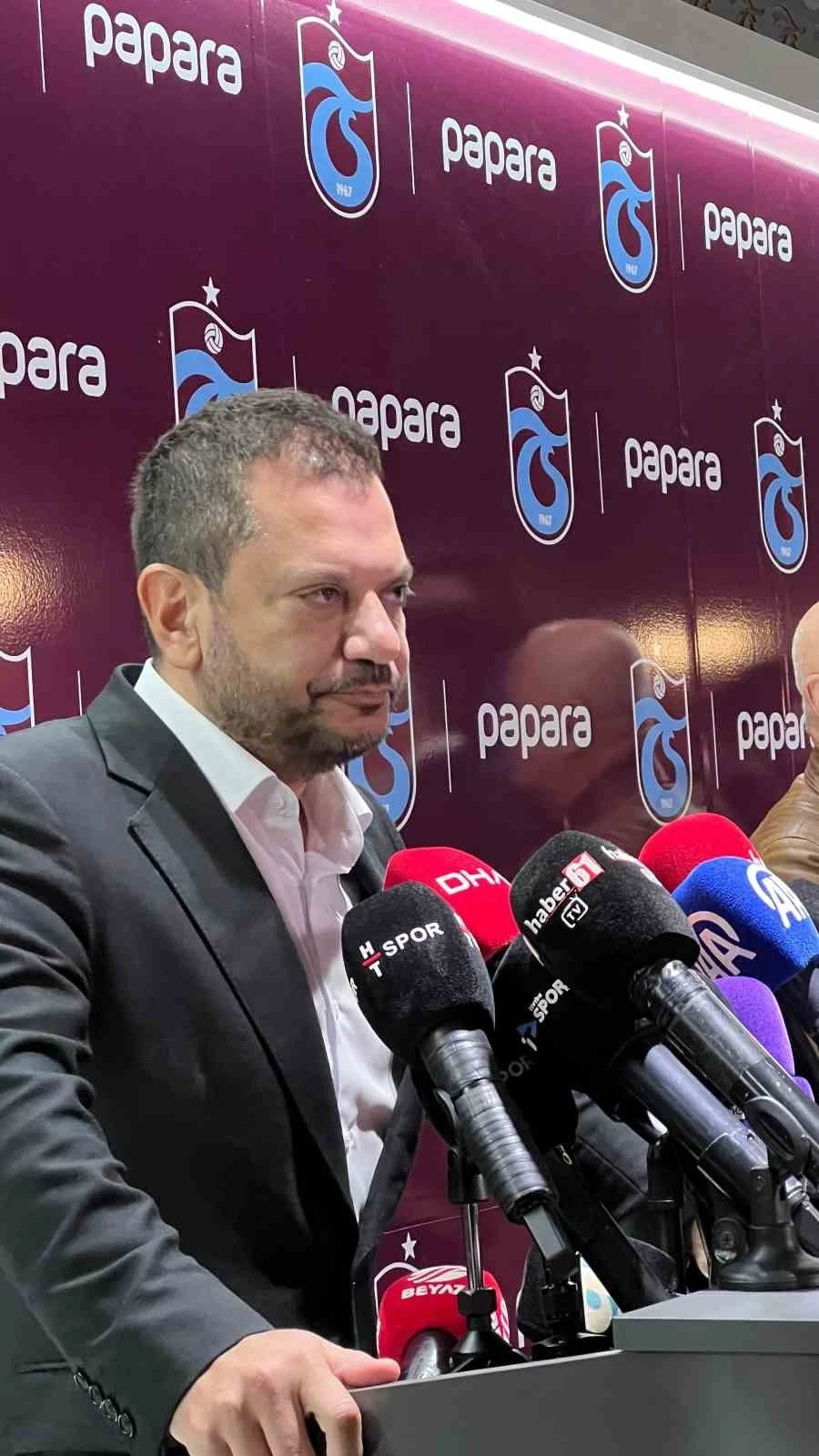 Ertuğrul Doğan: "Saha dışındaki şerefsizlere mağlup olduk"
