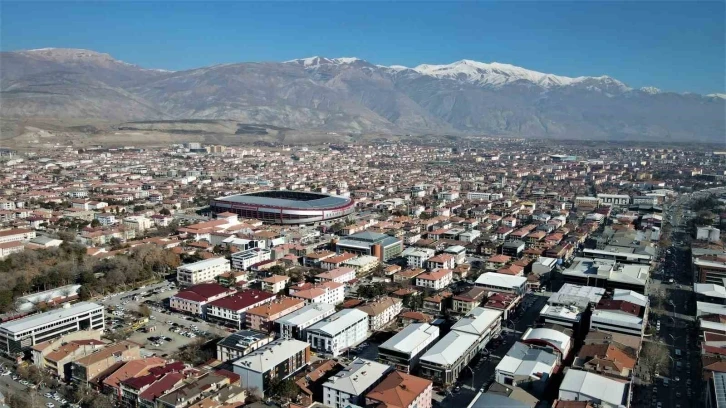 Erzincan’da ocak ayında genel ticaret sistemine göre ihracat 2 milyon 213 bin dolar, ithalat 86 bin dolar olarak gerçekleşti
