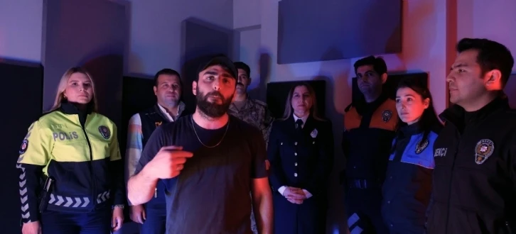 Erzincan polisinden "Doğuştan" rap klipi
