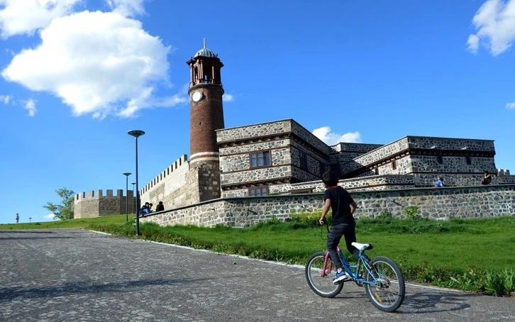 Erzurum’da ortanca yaş 29,6
