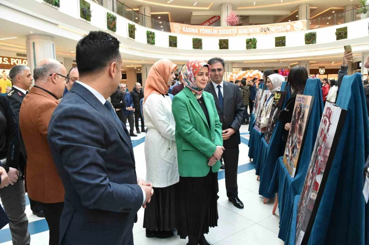 Erzurum’da "Madalyonun İki Yüzü"nü anlattılar
