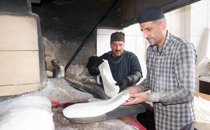 Erzurum’un vazgeçilmez lezzeti: Lavaş ekmeği
