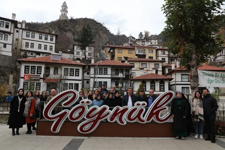 Esenlerliler, Bolu’da tarihi ve doğayı keşfediyor
