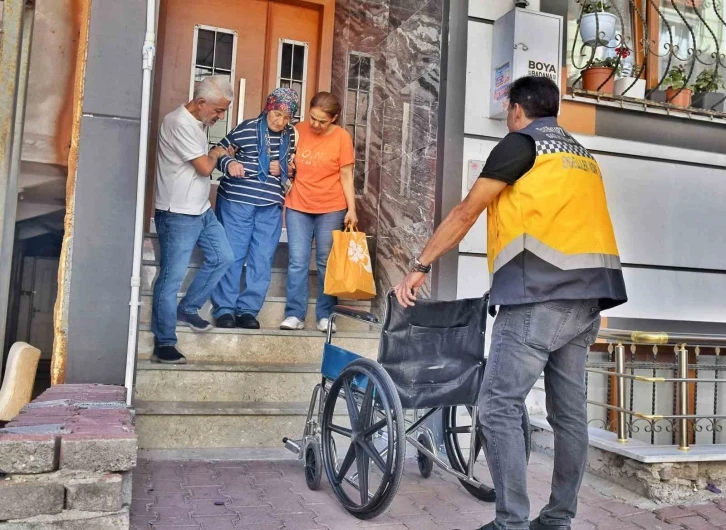 Esenyurt Belediyesinden ücretsiz “Hasta Nakil Ambulans Hizmeti”
