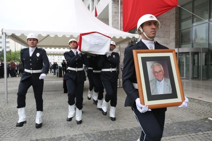 Bursa CHP Eski Milletvekili Abdullah Özer, son yolculuğuna uğurlandı