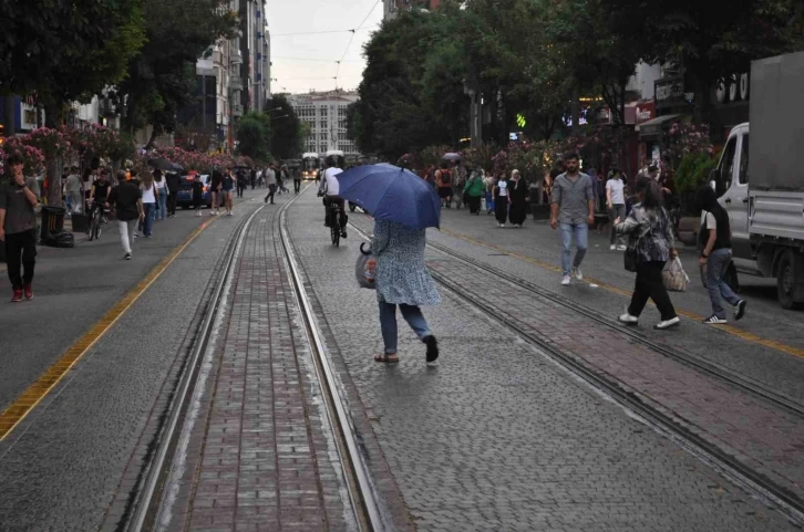 Eskişehir’de sağanak yağış etkili oldu
