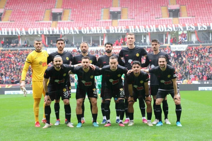 Eskişehirspor ile Karşıyaka 24. randevuda
