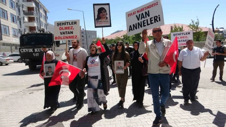 Evlat nöbetindeki anne: “Çocuklarımızı alana kadar mücadelemizi sürdüreceğiz”
