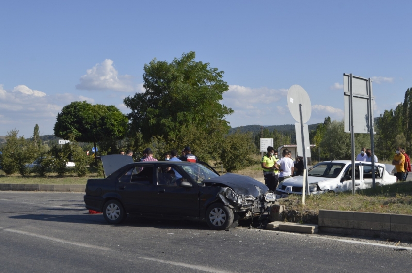 Tavşanlı’da trafik kazası: 7 yaralı