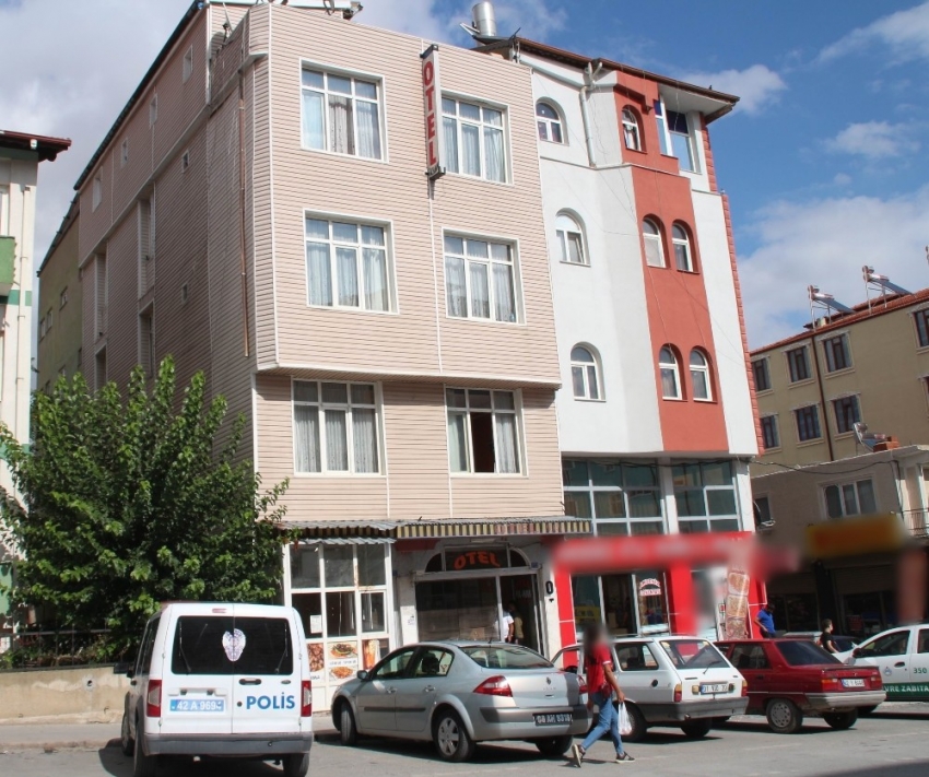 Otel odasında şüpheli ölüm