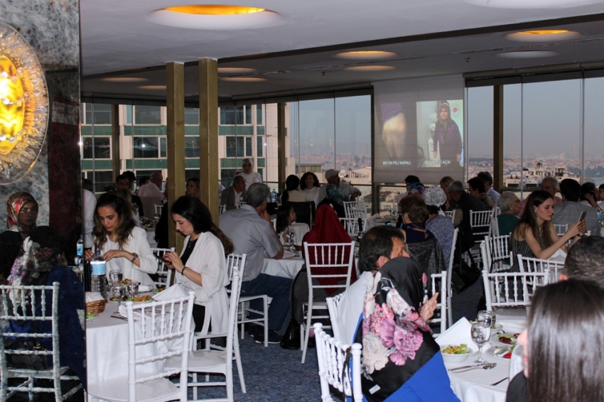 Beyin Pili Hastaları Derneği iftar yemeğinde bir araya geldi