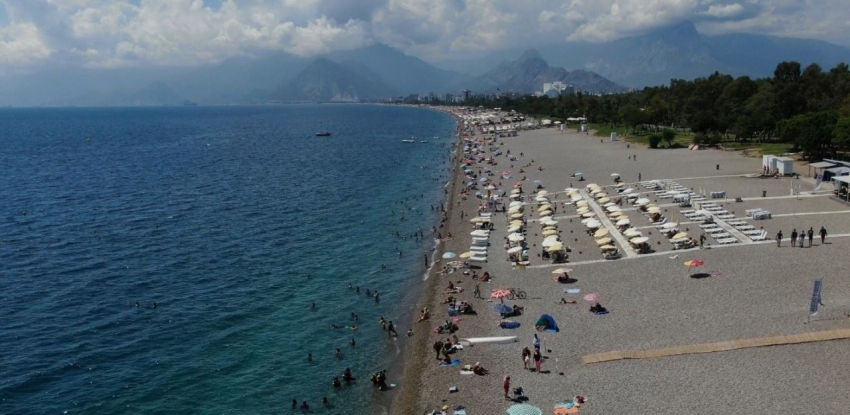 Dünyaca ünlü plajdan hafta sonu yoğunluğu