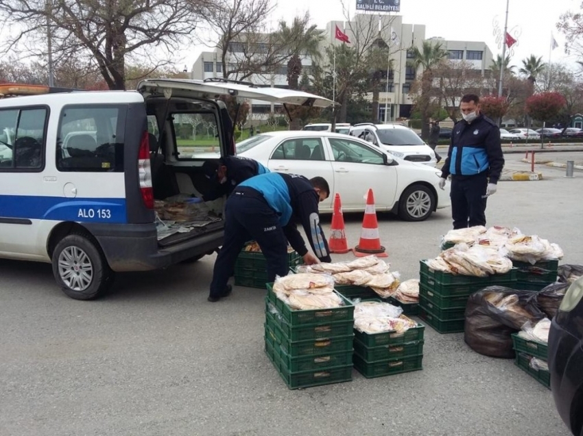 Manisa’da açıkta satılan 7 bin ekmeğe el konuldu