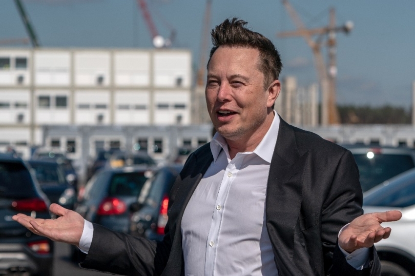 Elon Musk korona virüs aşısı olmayacak