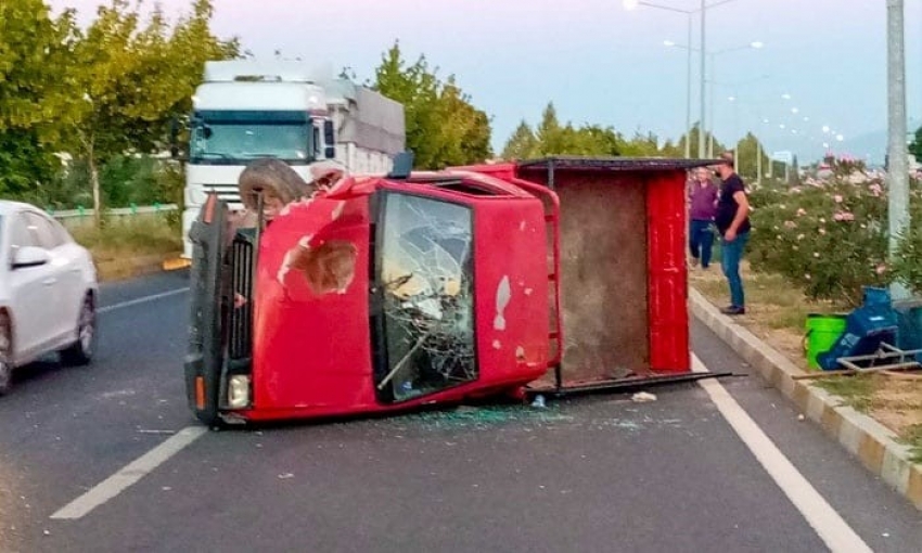 Köşk’te kamyonet traktöre çarptı: 1 kişi yaralandı