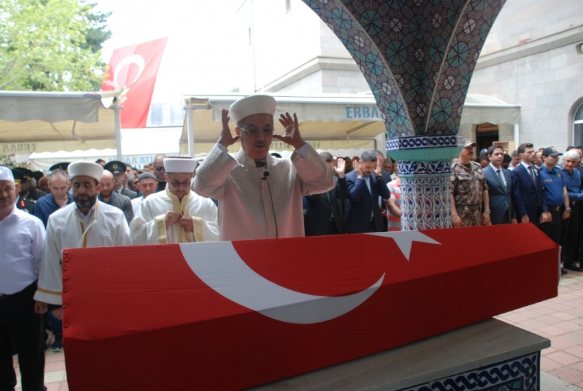 Şehit Yasin Çubuk, son yolculuğuna uğurlandı