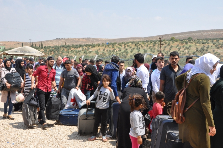 83 bin Suriyeli Cilvegözü Gümrük Kapısı’ndan çıkış yaptı