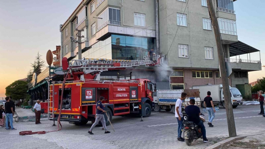 İş yerindeki baca yangını büyümeden söndürüldü