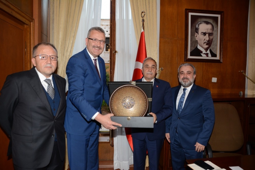 Karacabeylilerden Fakıbaba'ya teşekkür ziyareti 