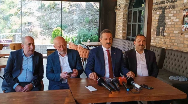 Faruk Çelik’ten Artvin Belediyesi’ne mobbing göndermesi
