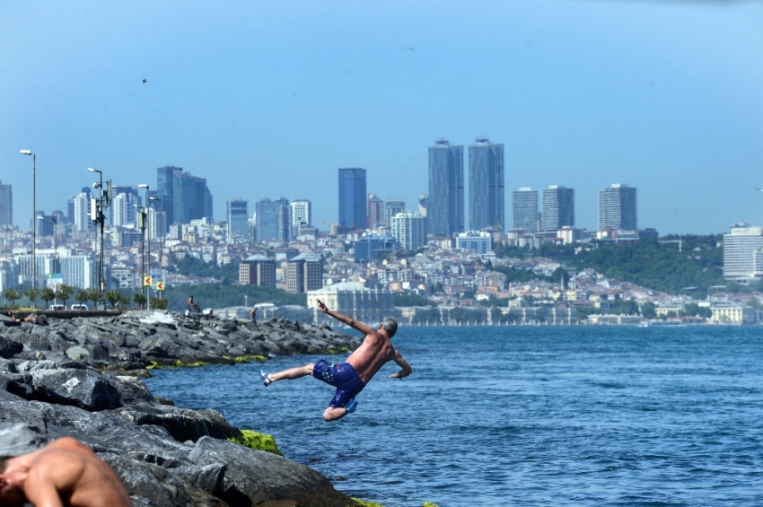 İstanbul’da deniz sezonu açıldı