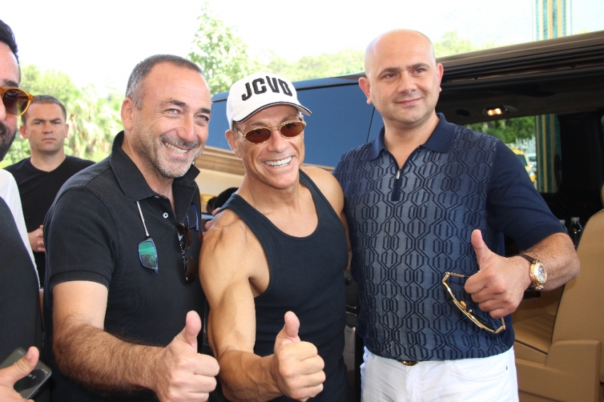 Jean Claude Van Damme’ın ilk isteği Türk kahvesi oldu