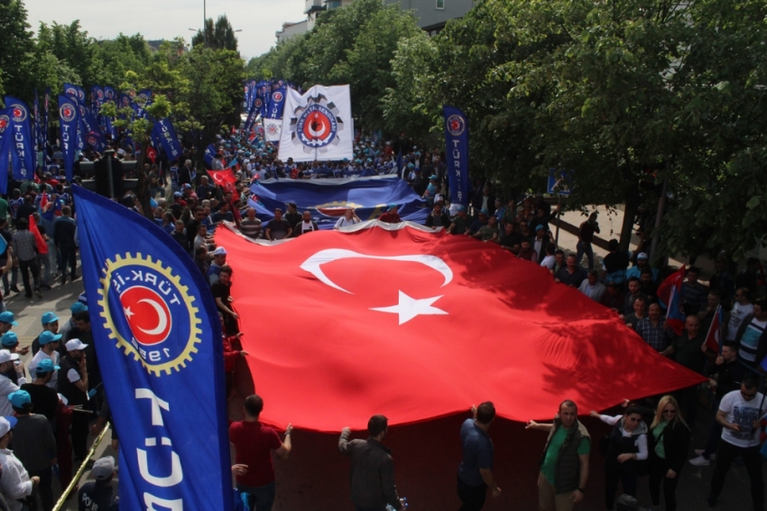 Türk-İş 1 Mayıs coşkusunu Kocaeli’de yaşıyor