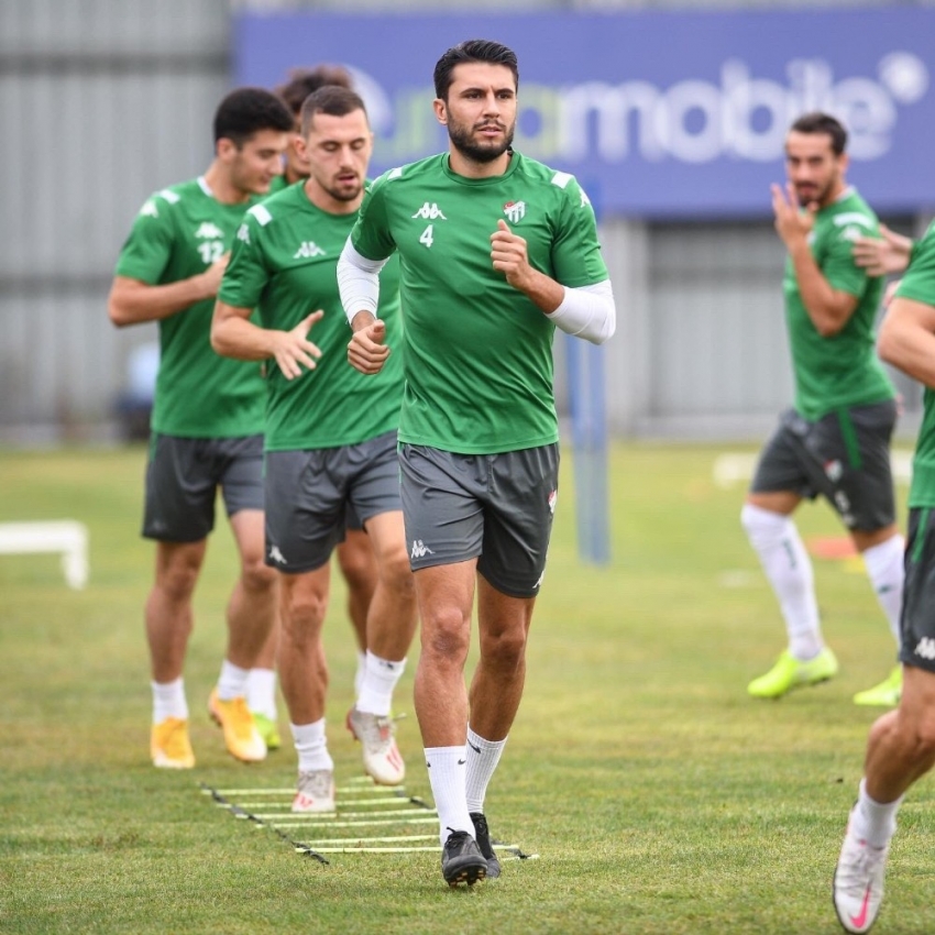 Bursaspor’da tempo arttı