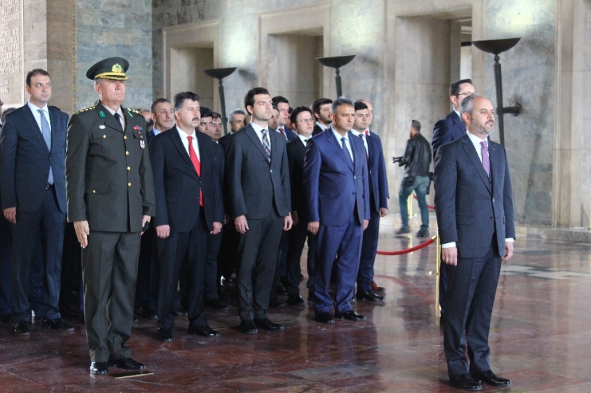 Bakan Kılıç Anıtkabir’i ziyaret etti