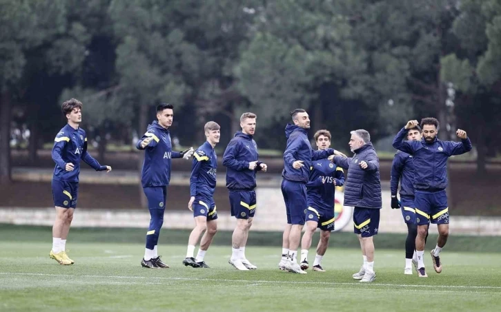 Fenerbahçe hazırlıklarına devam etti
