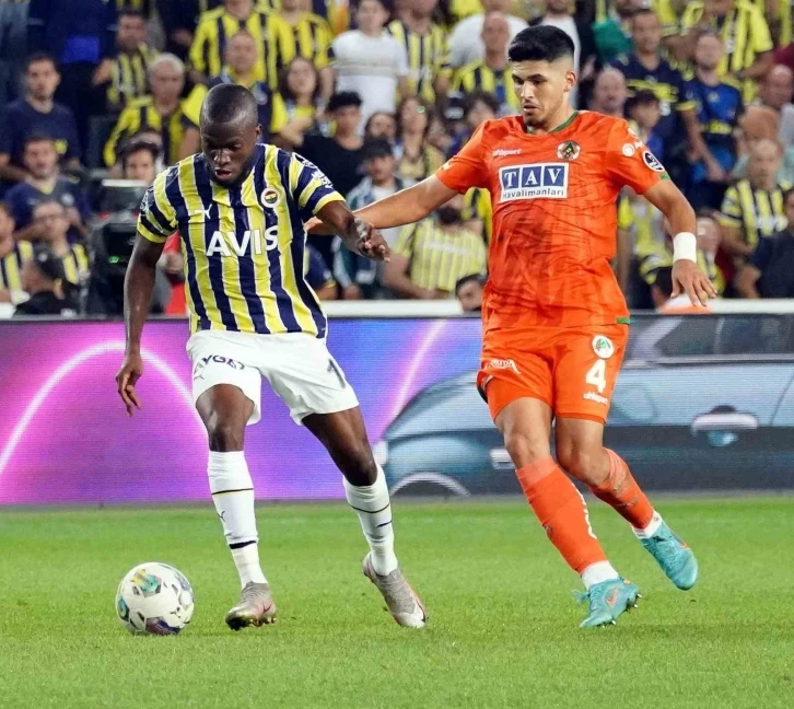 Fenerbahçe ile Corendon Alanyaspor 14. randevuda
