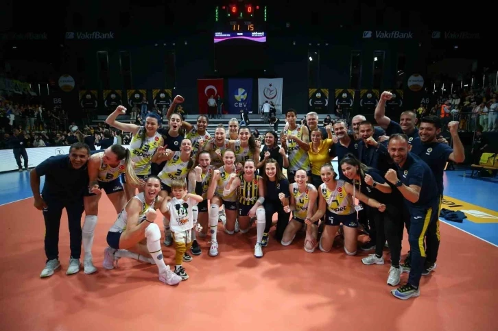 Fenerbahçe Opet finalde
