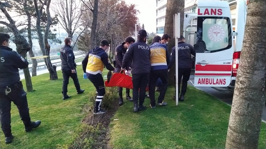 Kahvaltı yaparken dehşeti yaşadı