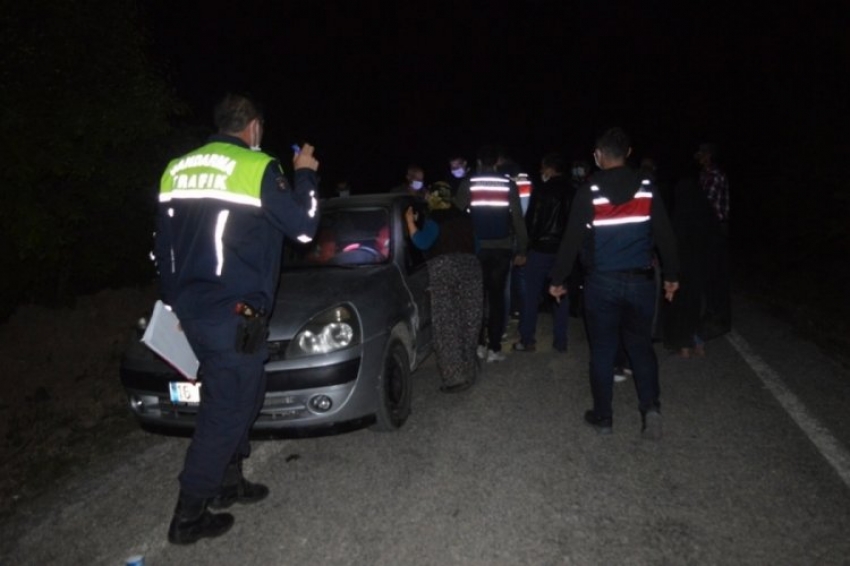 Bursa'da yol kesip husumetlilerine saldırdılar