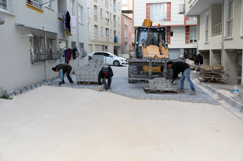 Mudanya'da parke yol çalışmaları devam ediyor