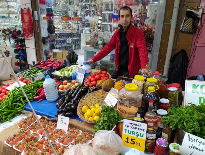 Bursa'da fotoğrafçılığı bıraktı, 