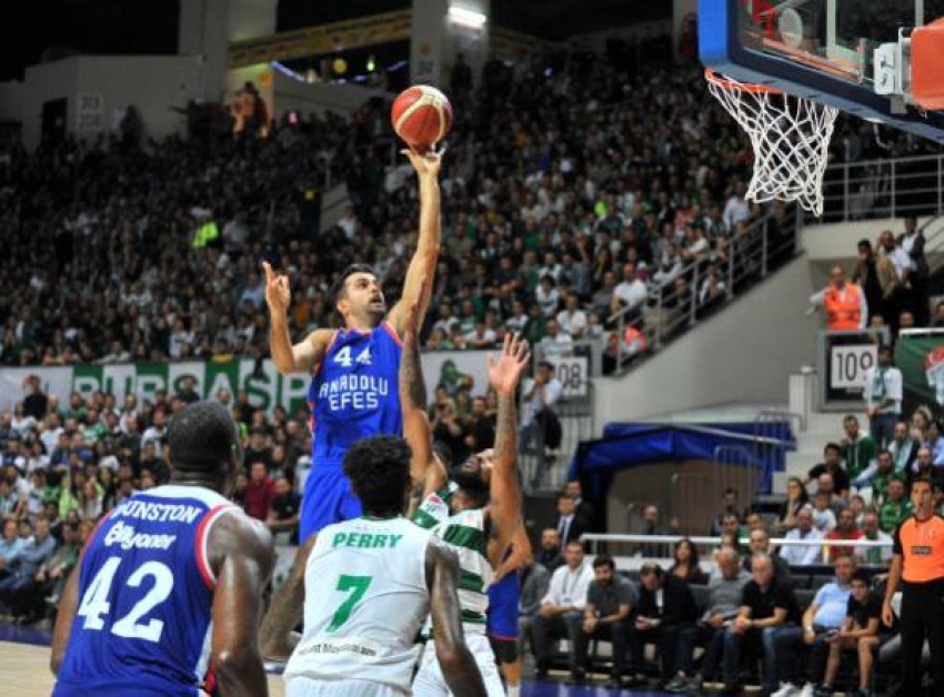 Frutti Extra Bursaspor, Anadolu Efes'e konuk oluyor