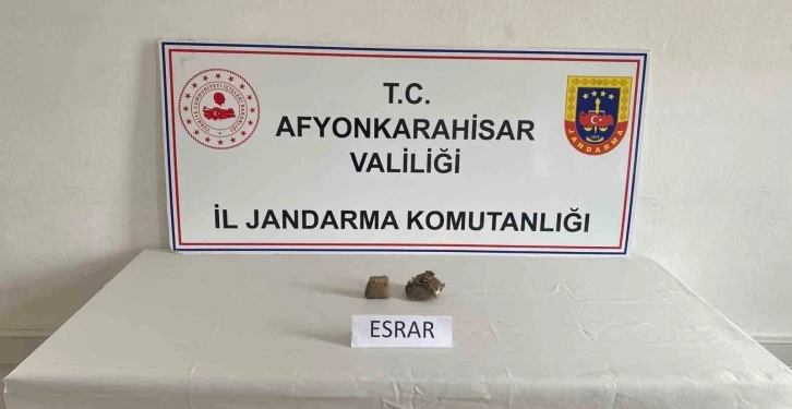 Fransa’dan esrar sipariş etti