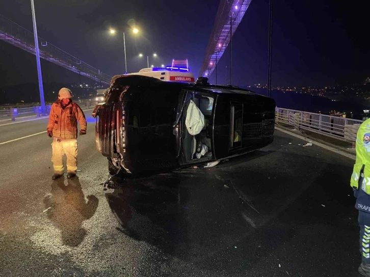 FSM Köprüsü’nde zincirleme kaza: 3 yaralı
