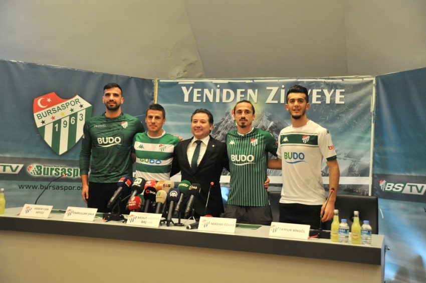 Bursaspor'dan imza şov!